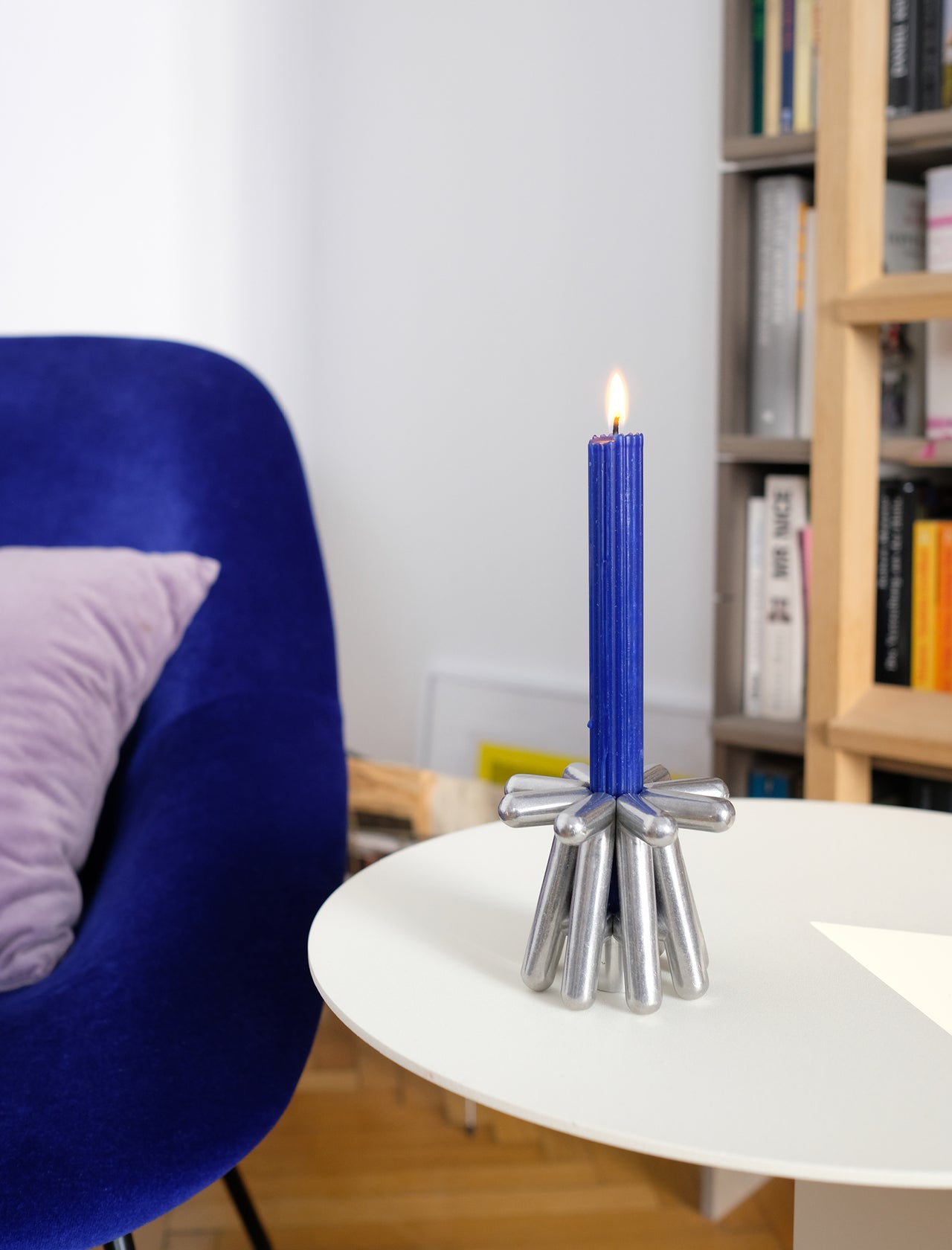 DIGIT SEVEN Candlestick